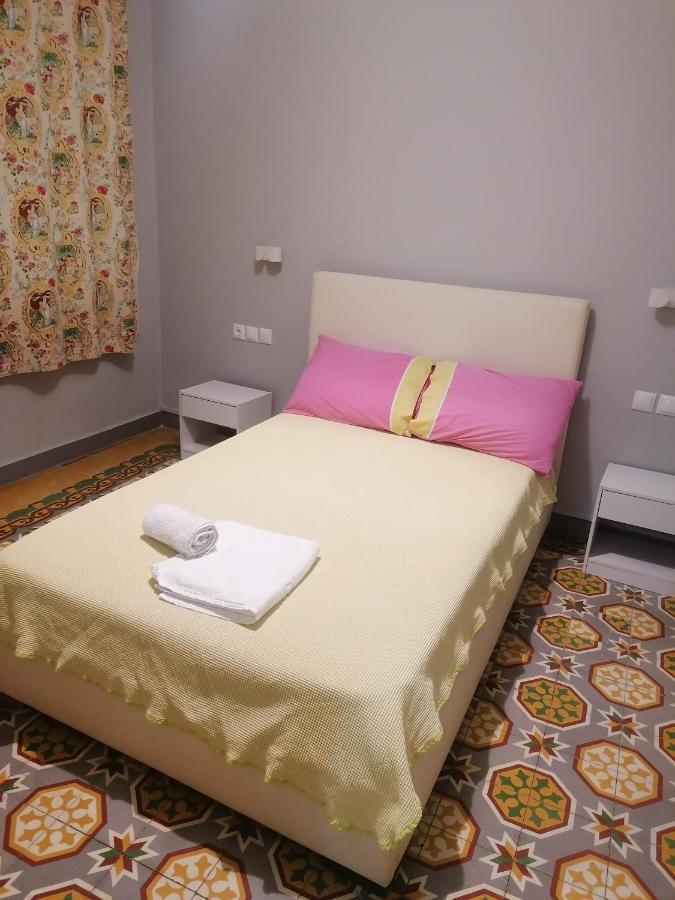 Phoenix Central Square Lefkada City Bagian luar foto